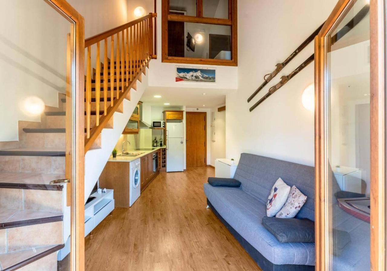 Apartamentsaloriaburg Farrera Экстерьер фото