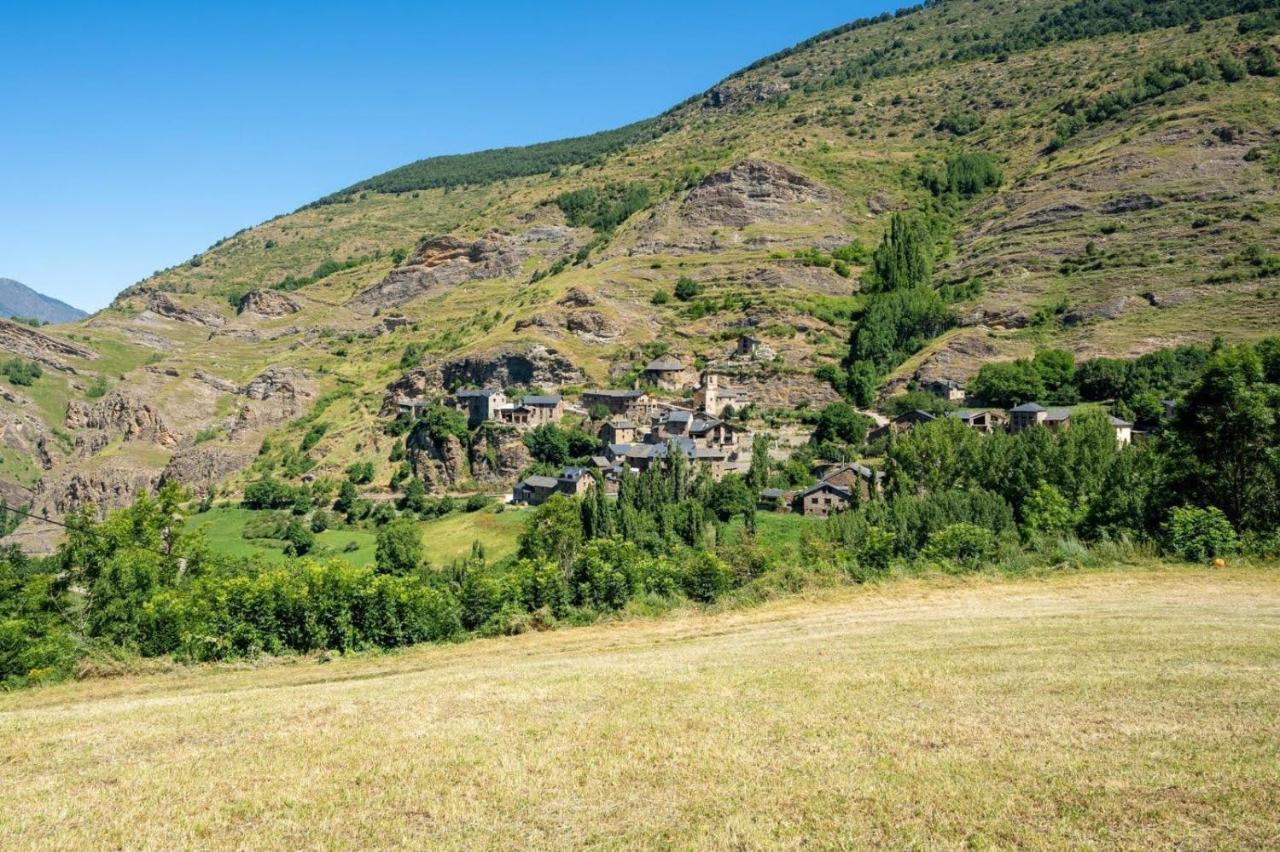 Apartamentsaloriaburg Farrera Экстерьер фото