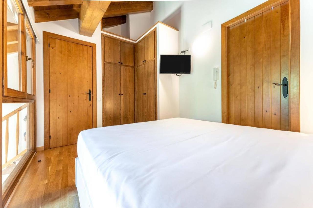 Apartamentsaloriaburg Farrera Экстерьер фото