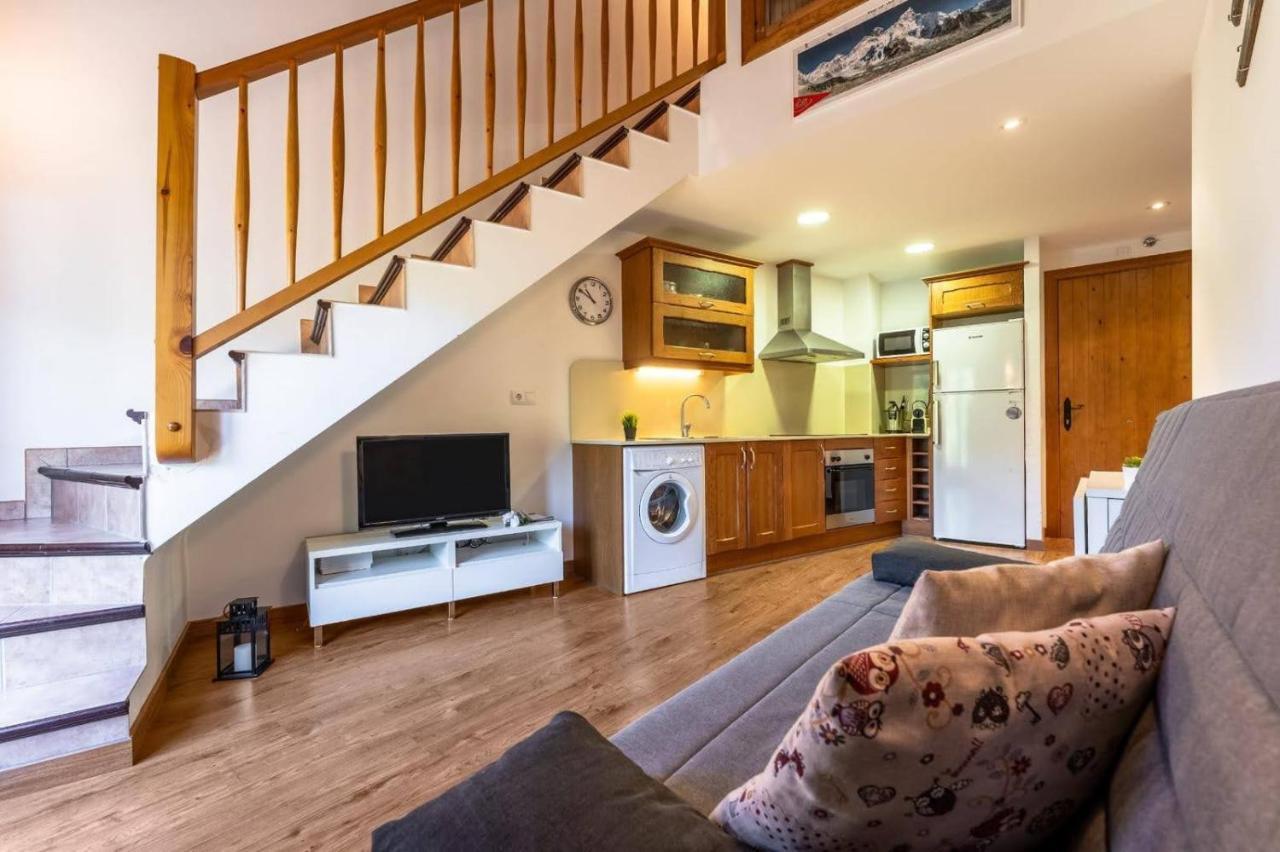 Apartamentsaloriaburg Farrera Экстерьер фото
